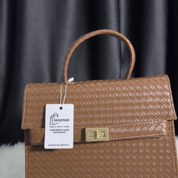 The Classic Weave Bag